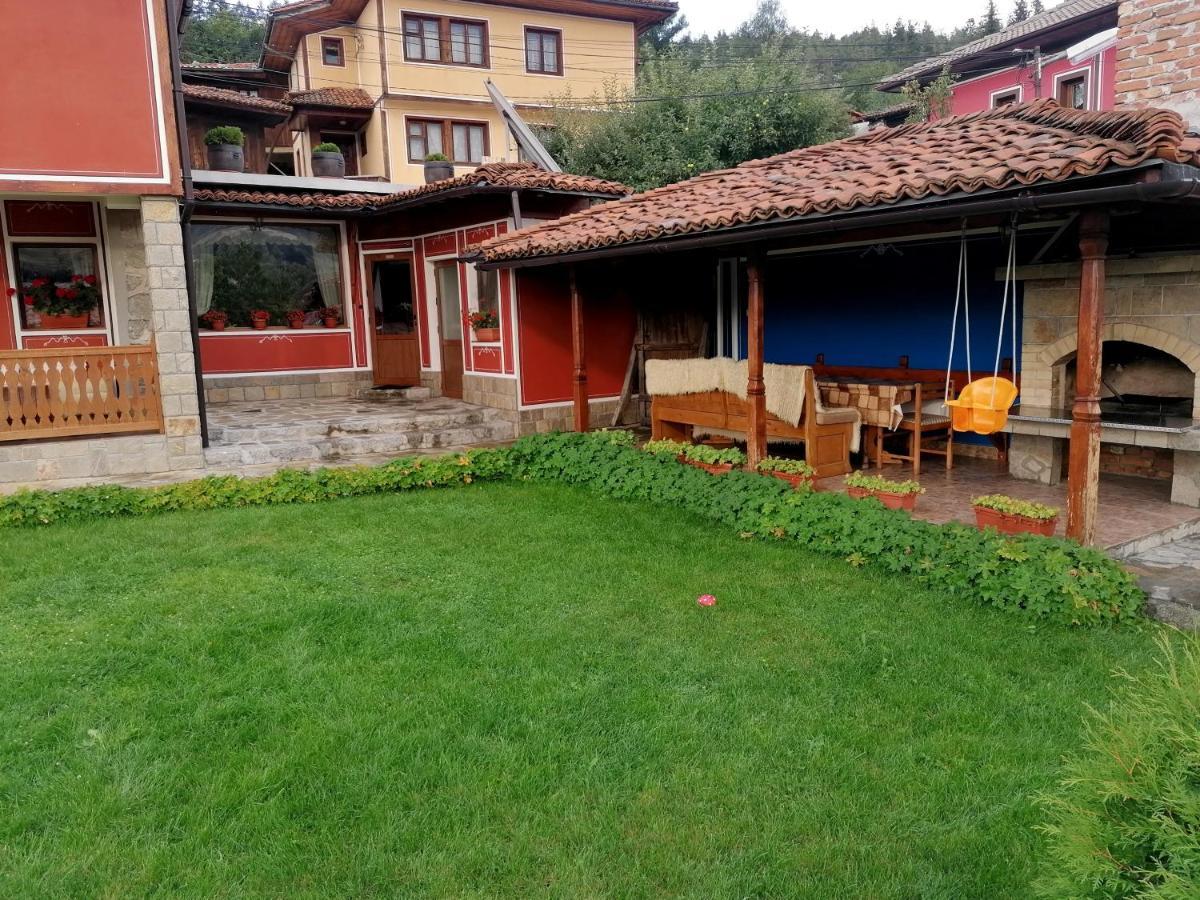 Радкината Къща Hotel Koprivshtitsa Luaran gambar
