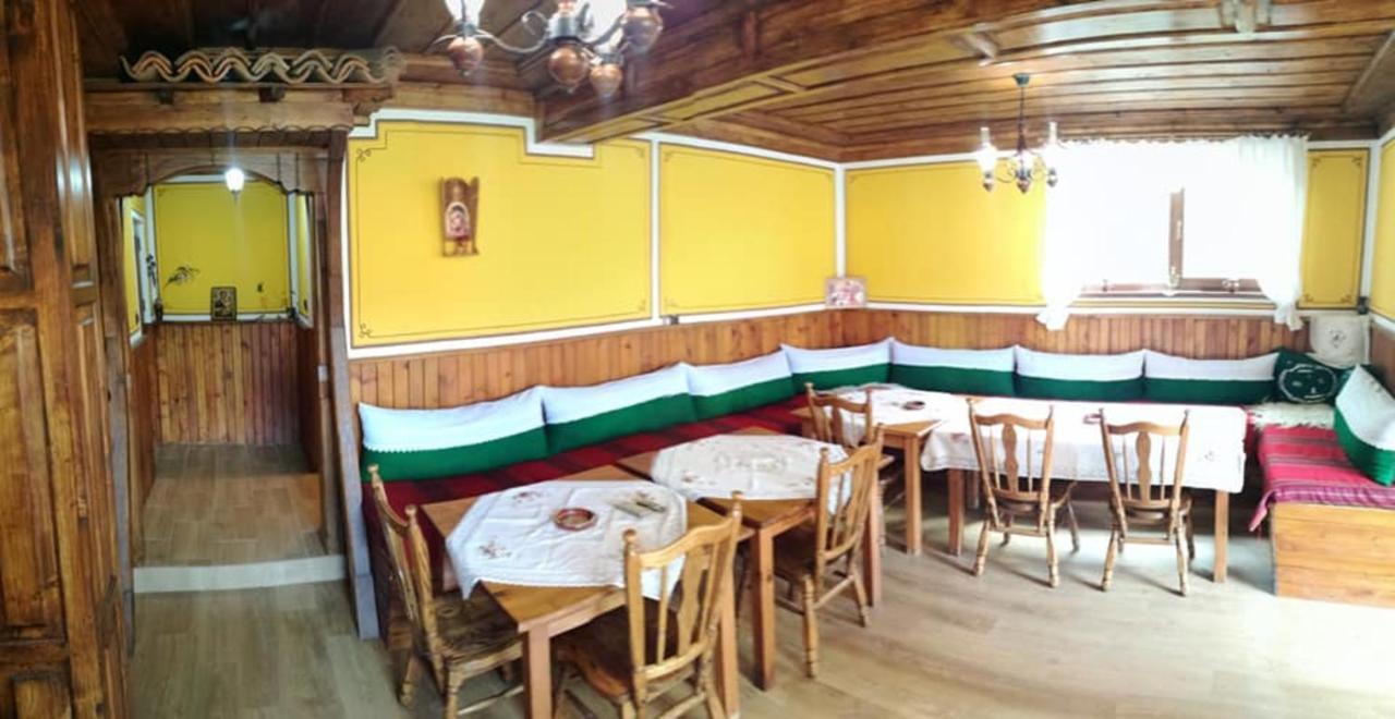 Радкината Къща Hotel Koprivshtitsa Luaran gambar