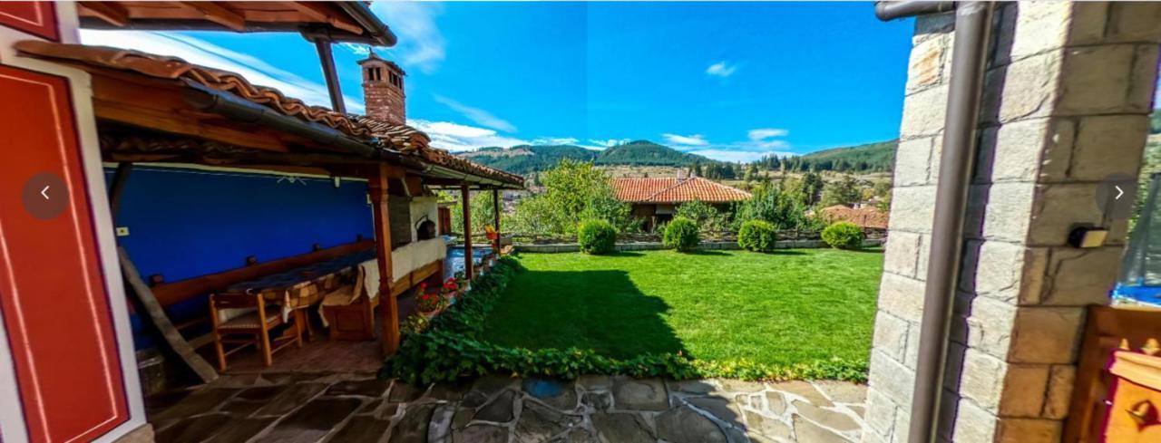 Радкината Къща Hotel Koprivshtitsa Luaran gambar