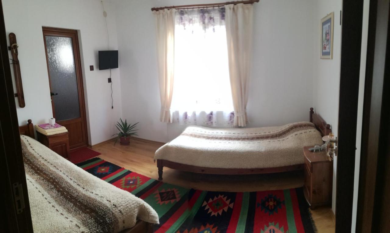 Радкината Къща Hotel Koprivshtitsa Luaran gambar
