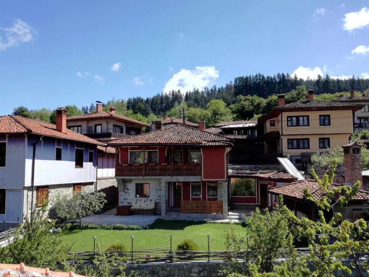 Радкината Къща Hotel Koprivshtitsa Luaran gambar