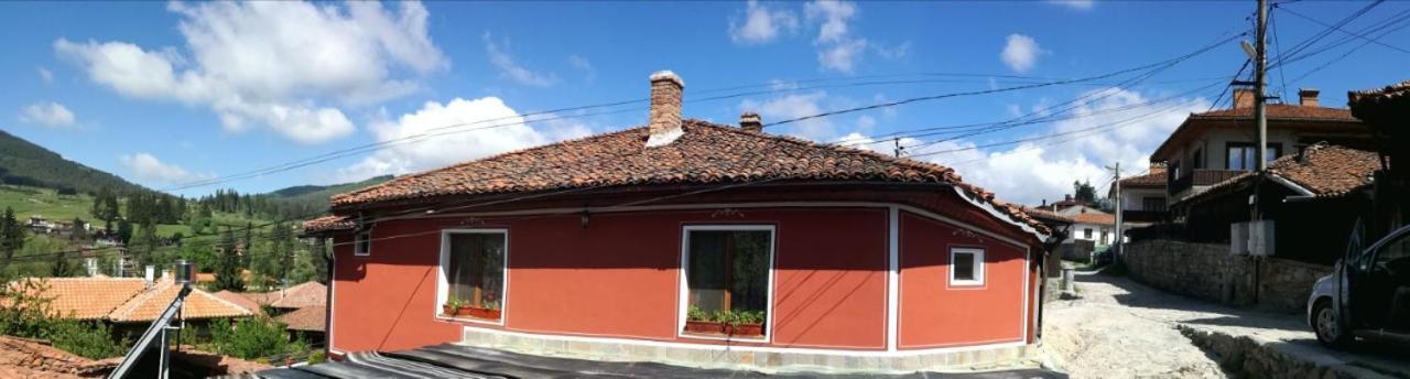 Радкината Къща Hotel Koprivshtitsa Luaran gambar